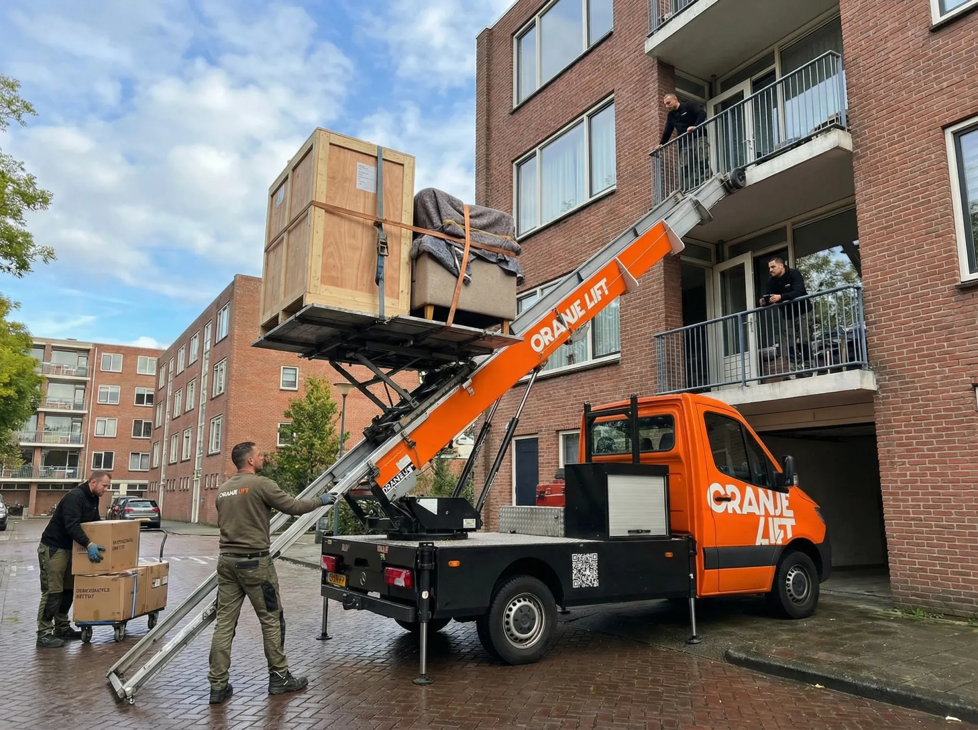 Professionele verhuizers aan het werk in Dronten